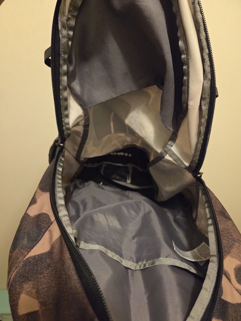 The North Face Backpack: Sunder. Adult Size. Army Camo. - Picture 5 of 6